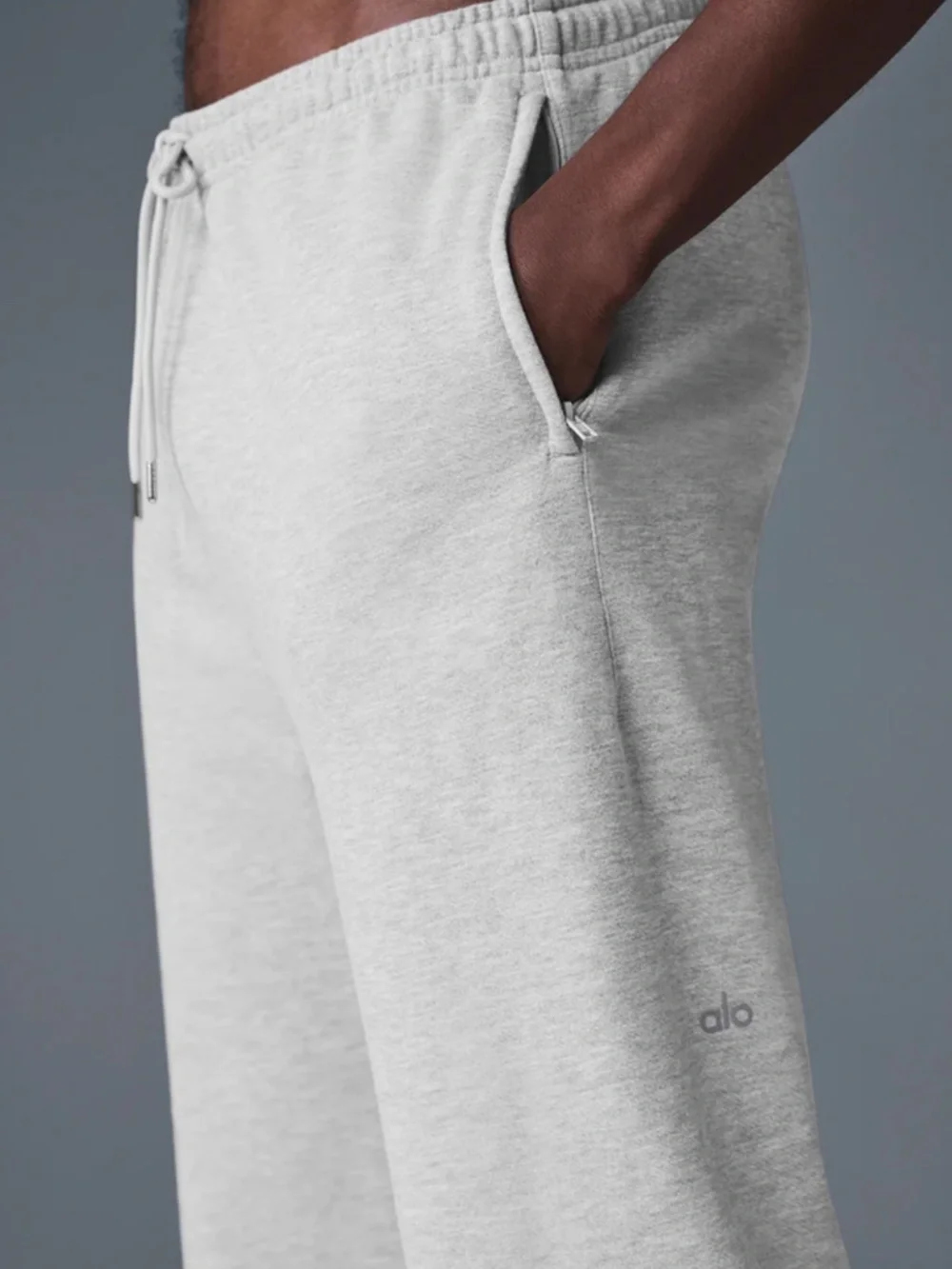 NEW ALO Yoga Chill Sweatpant - Athletic Gray - Men's XL - Picture 2 of 2